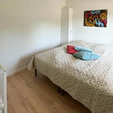 Ferienhaus Newly Renovated Summer House 40 M From The Water