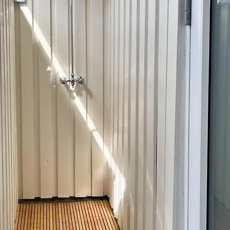 Newly Renovated Summer House 40 M From The Water Nyaraló