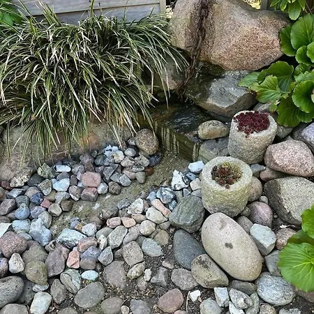 Newly Renovated Summer House 40 M From The Water *